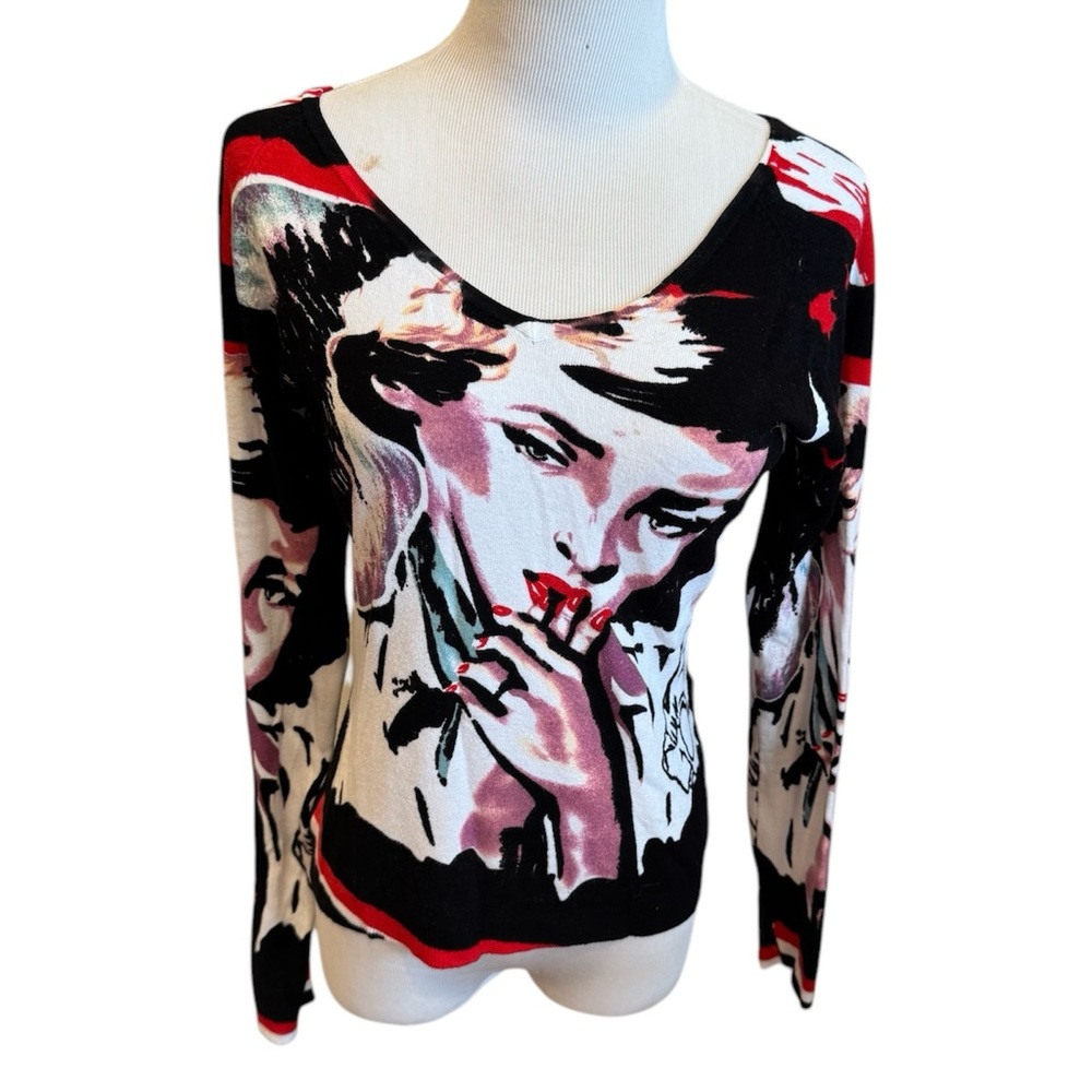 Love Sex Face Art Sweater Lightweight V-Neck Fitted Black White M Red Edgy